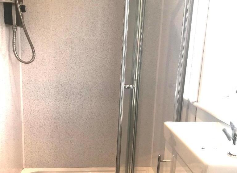 חדר בסיסי, The Castle