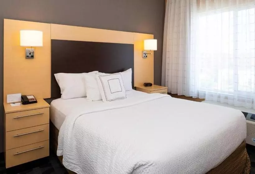 キングサイズベッドのスイートルーム, Towneplace Suites By Marriott Bakersfield West