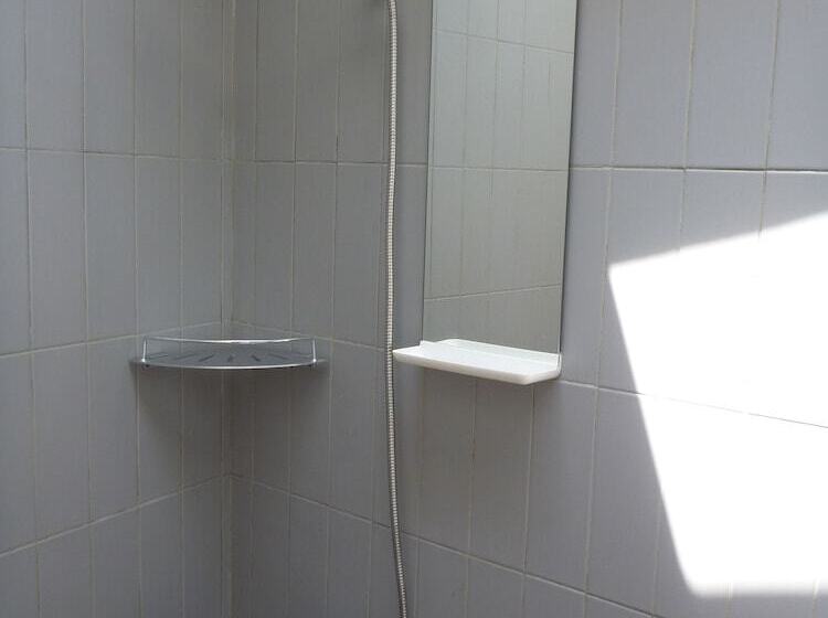 Номер Стандарт Трехместный, Inside Busan Hostel