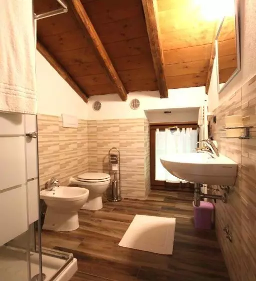 اتاق پنت هاوس, Agriturismo Helianthus