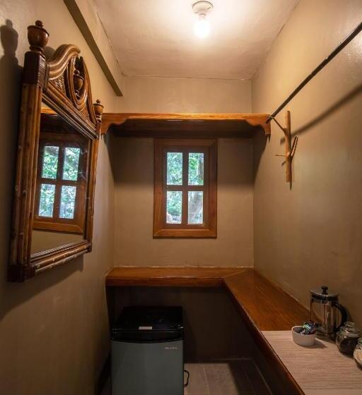 اتاق استاندارد با بالکن و چشمانداز دریا, La Estancia Busuanga