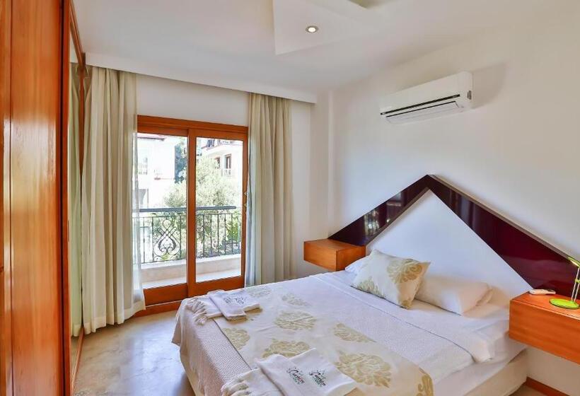 דירת דופלקס 3 חדרי שינה, çınarlar Apart Hotel Kaş