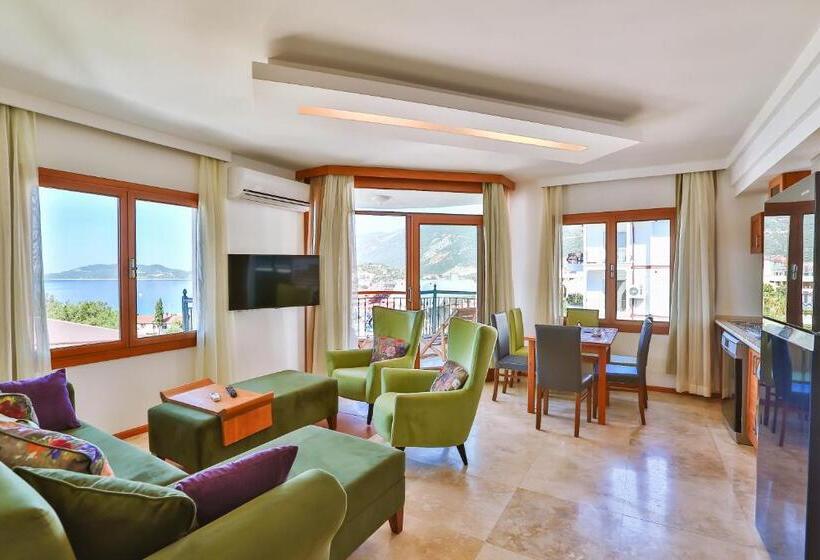 דירת דופלקס 3 חדרי שינה, çınarlar Apart Hotel Kaş
