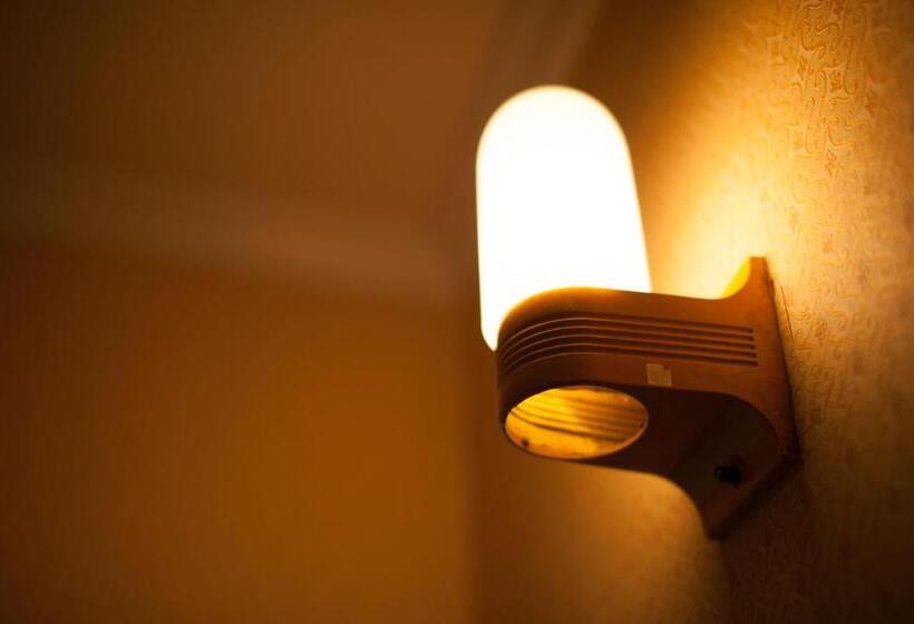 اتاق لوکس, New May Flower