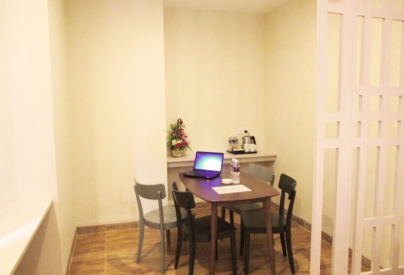 スタンダードルーム, Nite & Day Batam Jodoh Square