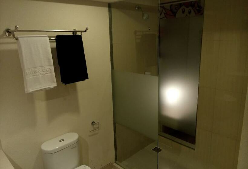 スタンダードルーム, Nite & Day Batam Jodoh Square