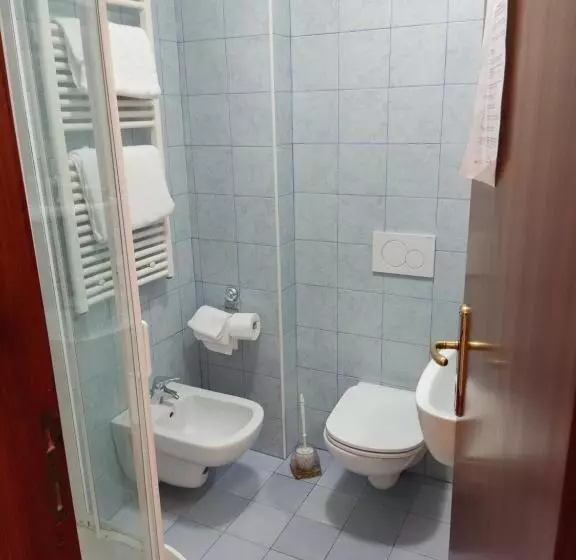 Triple Room Sea View, Ristorante Il Grillo