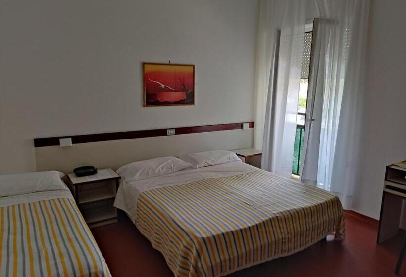 스탠다드 트리플 룸, Ristorante Il Grillo