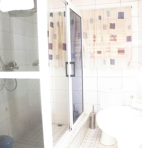 اتاق اجرایی, Asantewaa Premier