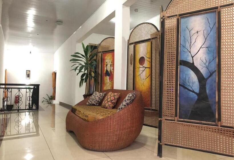 اتاق استاندارد, Asantewaa Premier