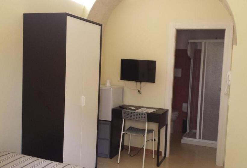 חדר אקונומי, Beda Ragusa