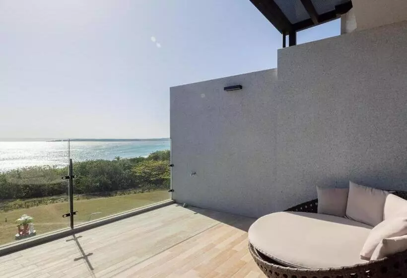 اتاق لوکس با بالکن و چشم‌انداز دریا, Kenting Sea Wall 130