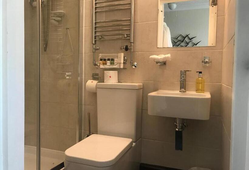 スタンダードトリプルルーム, Arran Lodge B&b