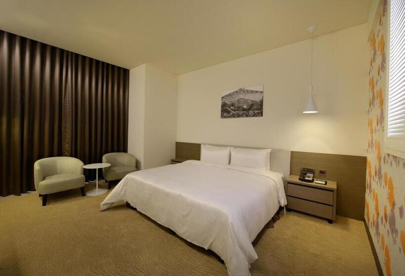 スタンダードルーム, Golden Tulip Glory Fine