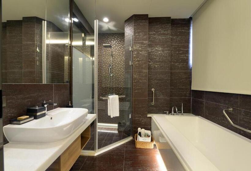 デラックススイート, Golden Tulip Glory Fine