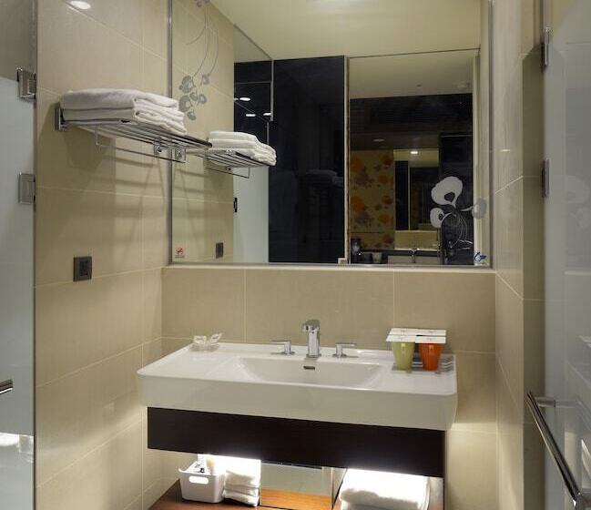 スタンダードルーム, Golden Tulip Glory Fine