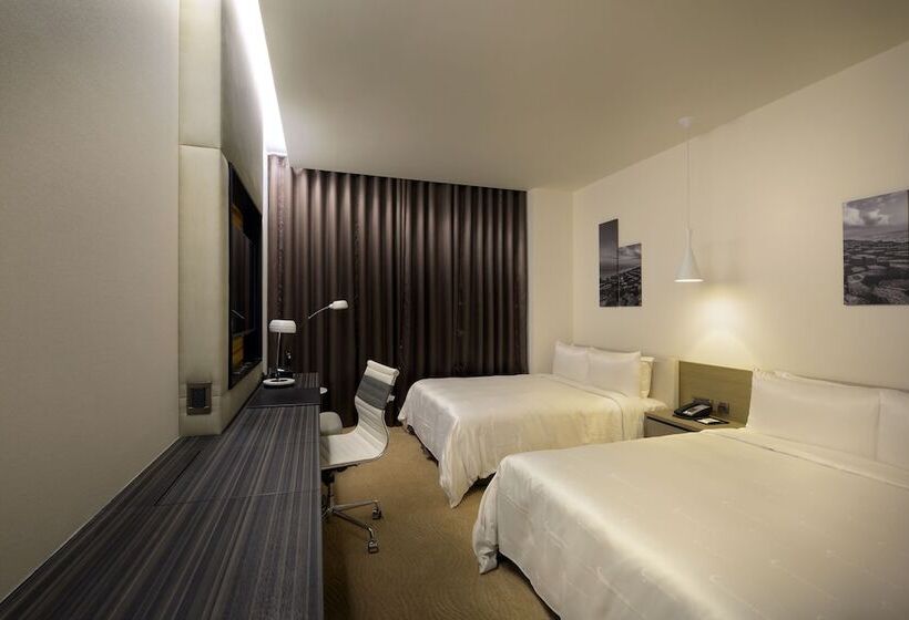 ファミリールーム, Golden Tulip Glory Fine