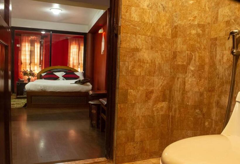 اتاق استاندارد سه نفره, Siddhi Home & Restaurant