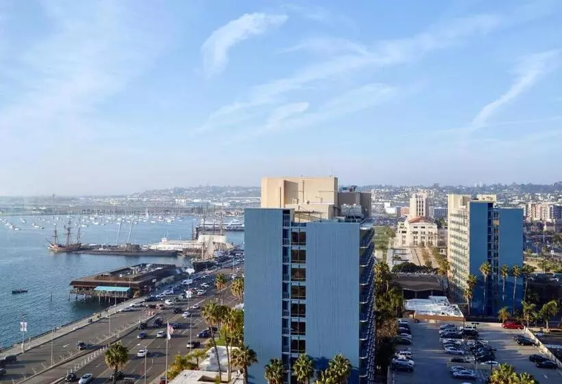 キングサイズベッドのスイートルーム, Springhill Suites By Marriott San Diego Downtown/bayfront