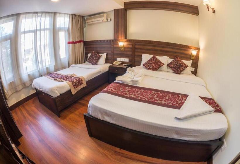 اتاق لوکس سه تخته, Yambu Kathmandu