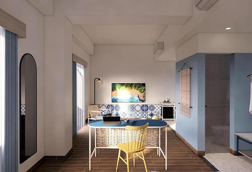 סוויטה עם מרפסת, Kampi Hotel Legian