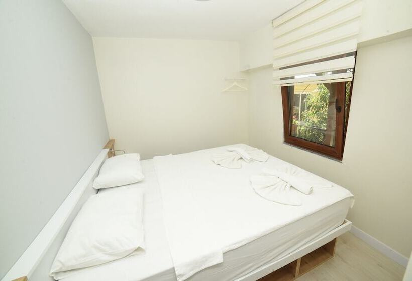 غرفة إقتصادية ثلاثية, Limonata Otel Assos