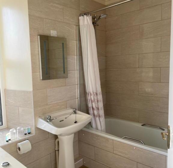 Номер Стандарт, Church Hill House