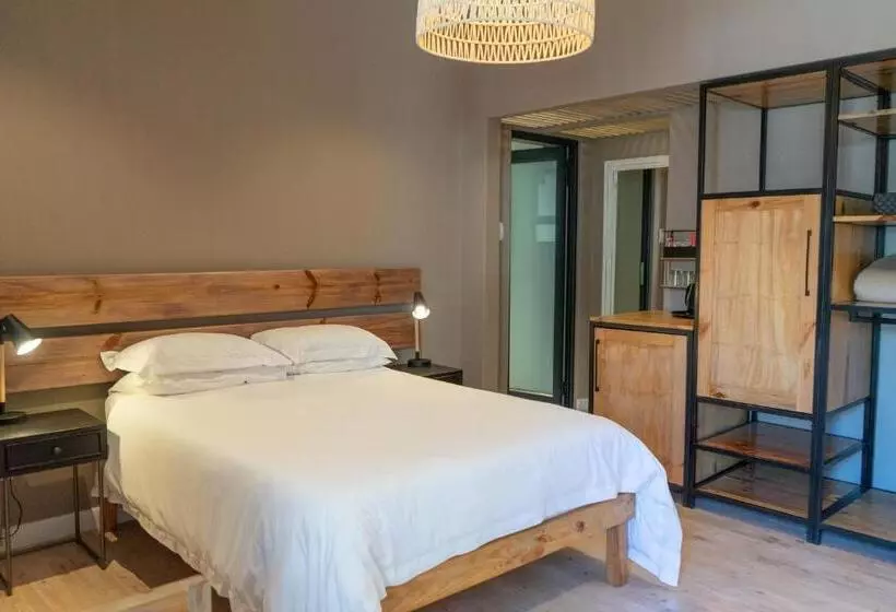 デラックスルーム, Loerie Guest Lodge