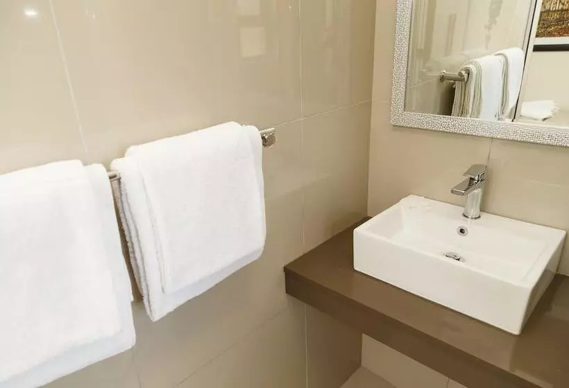 اتاق استاندارد با تخت دوبل, Loerie Guest Lodge
