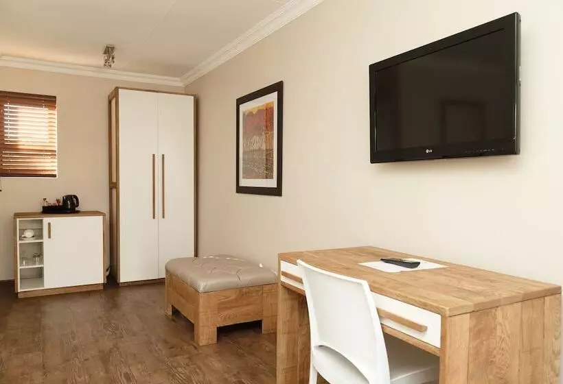 اتاق استاندارد با تخت دوبل, Loerie Guest Lodge