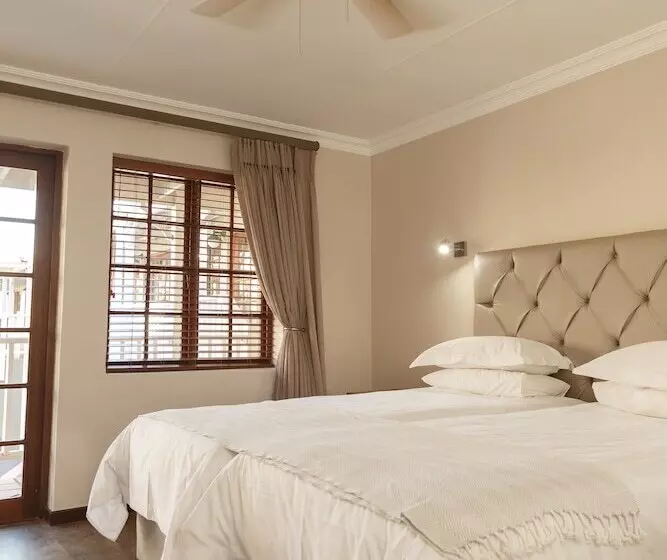 اتاق استاندارد با تخت دوبل, Loerie Guest Lodge