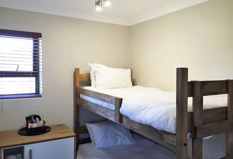 اتاق خانوادگی, Loerie Guest Lodge