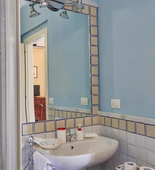 Triple Room Sea View, Alloggio Della Posta Vecchia