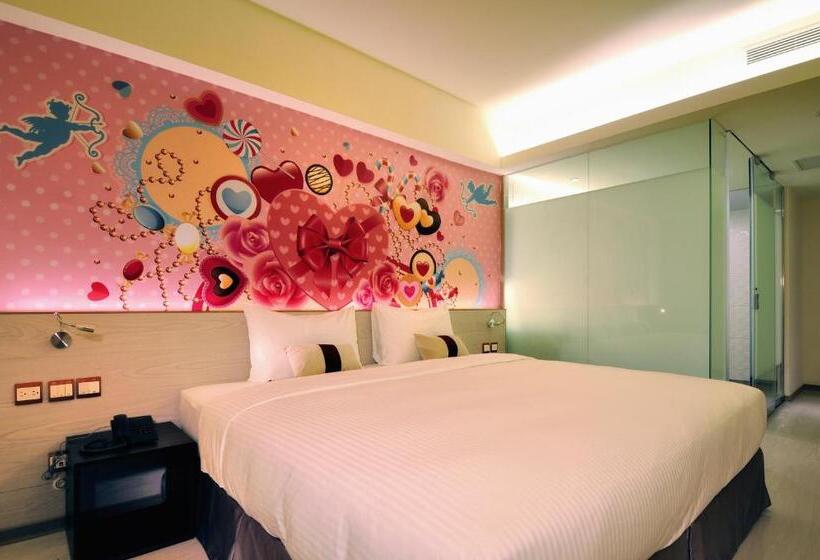 اتاق سوپریور با تخت بزرگ, Audi Garden Business