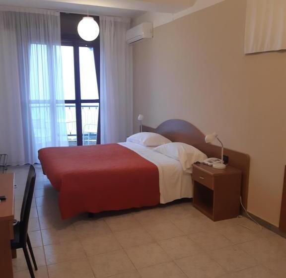 اتاق استاندارد با چشمانداز دریا, Due Gemelli