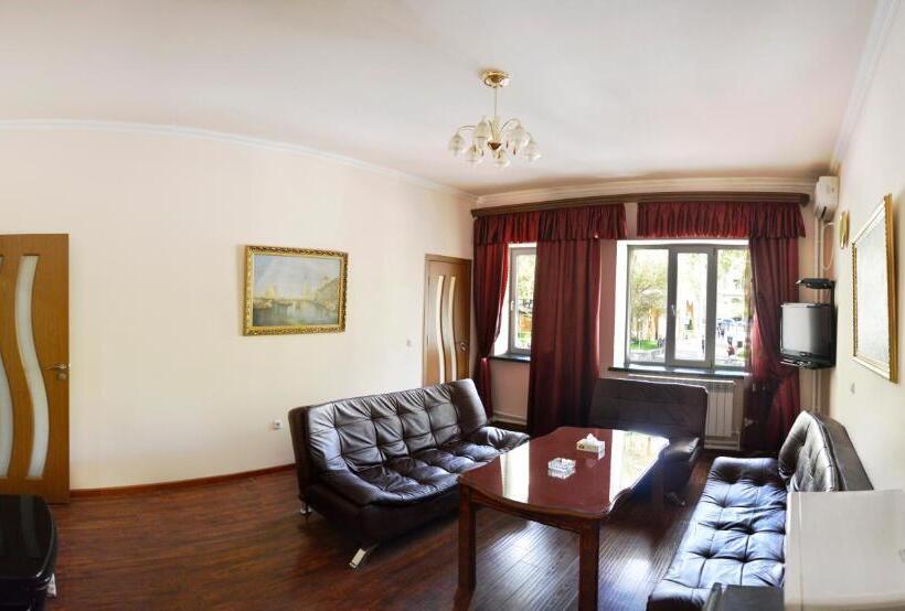 디럭스 룸, Family