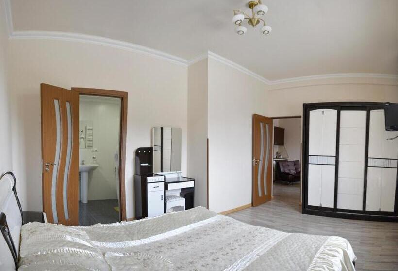 디럭스 룸, Family