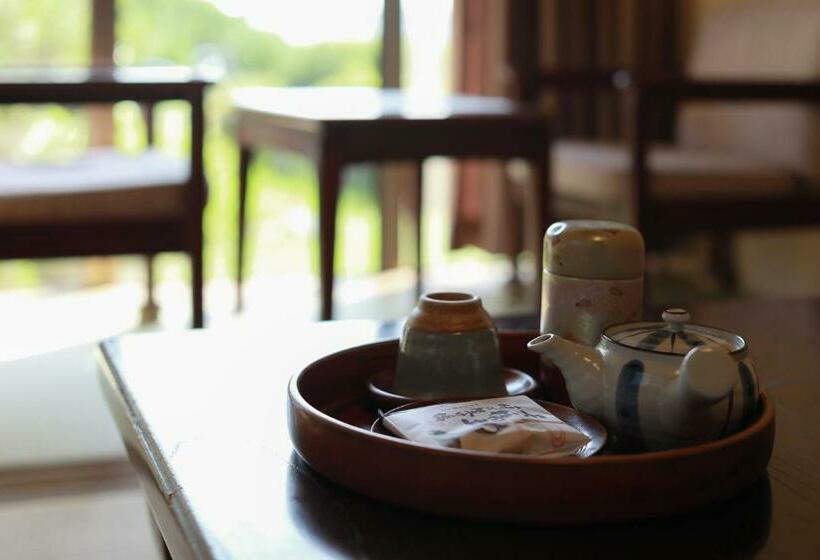 اتاق استاندارد با چشم‌انداز دریا, Jinpuso