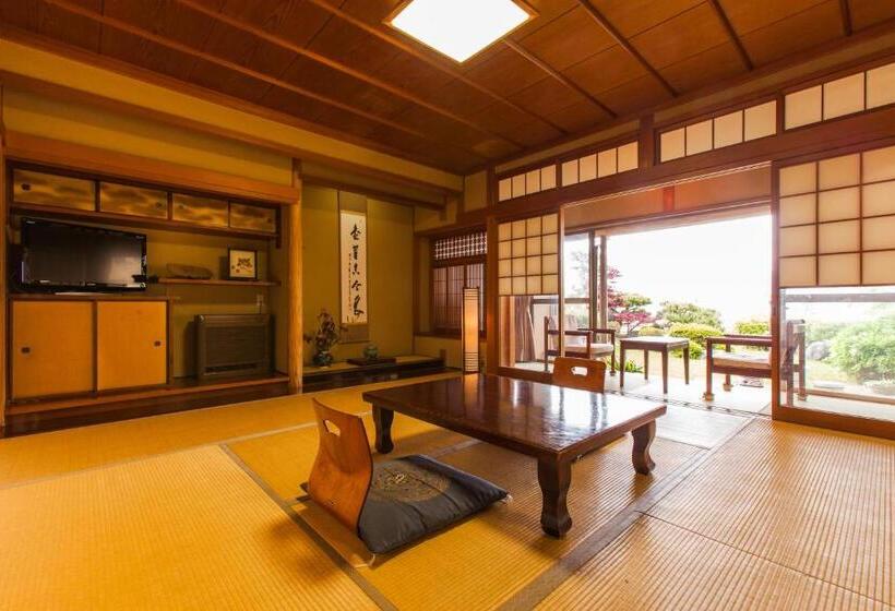 اتاق سوپریور با چشم‌انداز دریا, Jinpuso