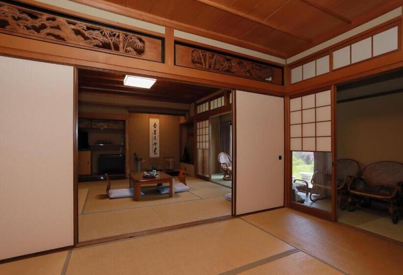 اتاق سوپریور با چشم‌انداز دریا, Jinpuso