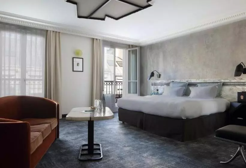 キングサイズベッドのデラックスルーム, Les Bains Paris