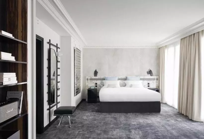 ジュニアスイート, Les Bains Paris