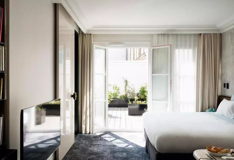 ジュニアスイート, Les Bains Paris