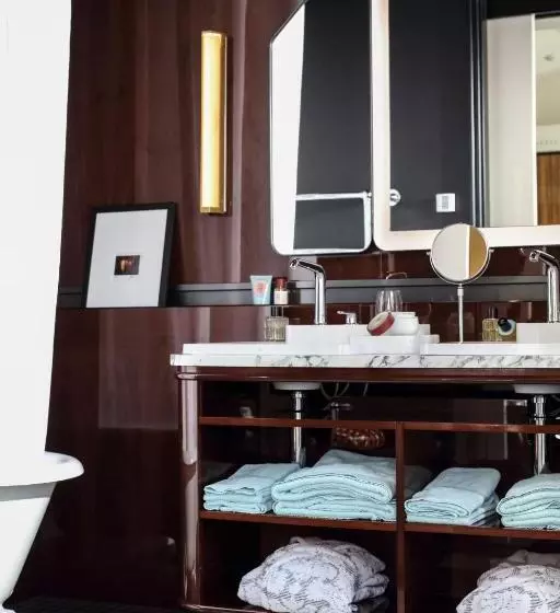 テラス付スイート, Les Bains Paris