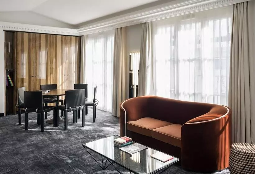 バルコニー付スイート, Les Bains Paris