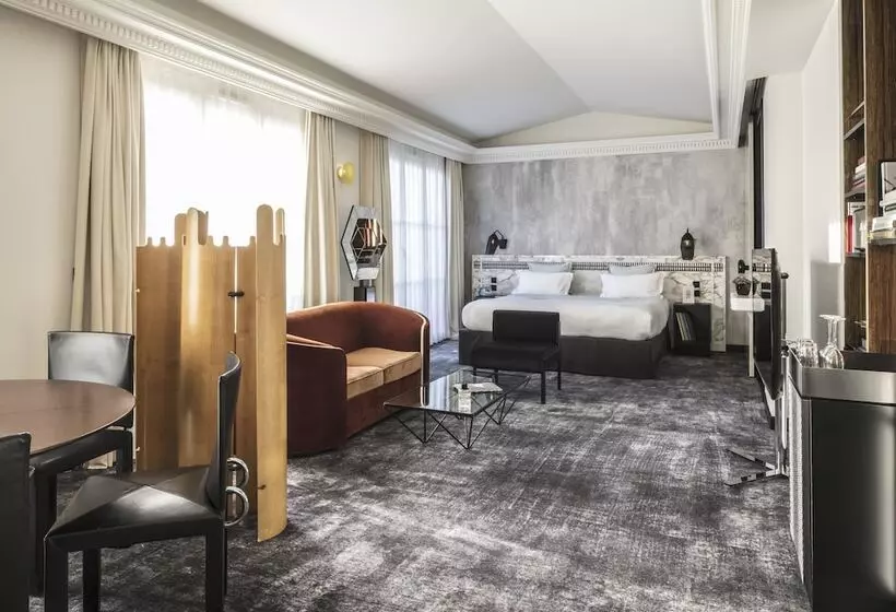 バルコニー付スイート, Les Bains Paris