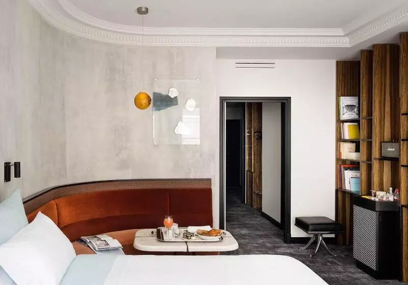 クラシックルーム, Les Bains Paris