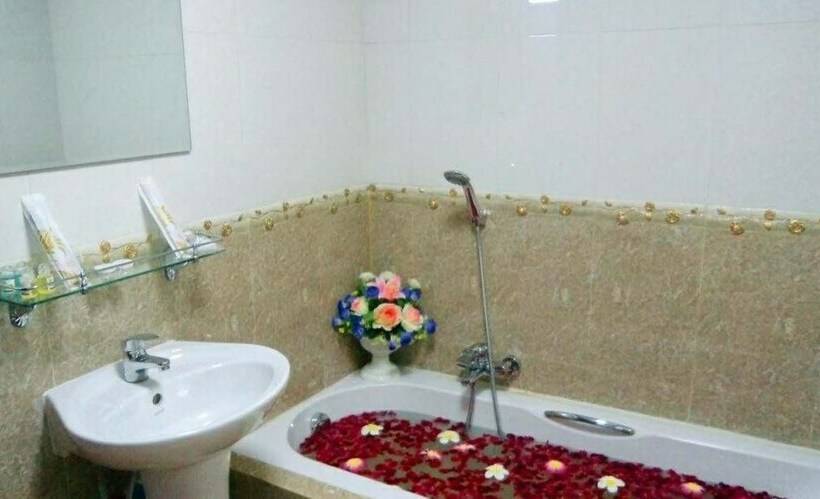 اتاق لوکس, Sahara