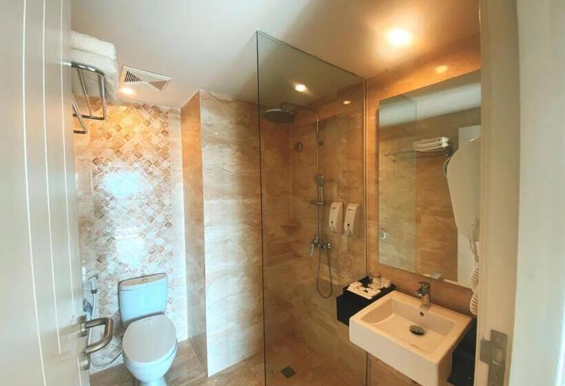 Люкс Кровать Кинг, Sylvia Hotel & Resort Komodo