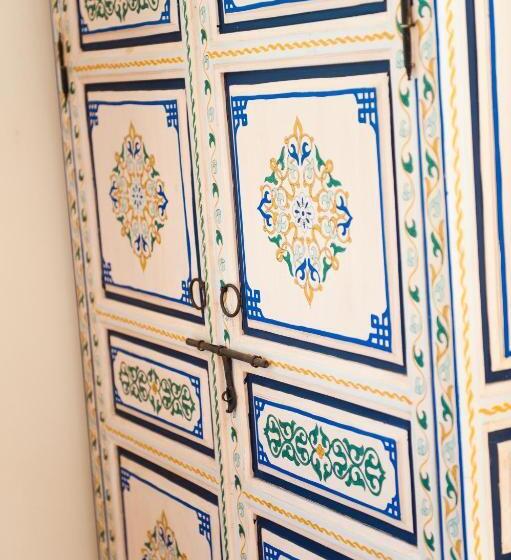 Quarto Deluxe, Dar Maktoub